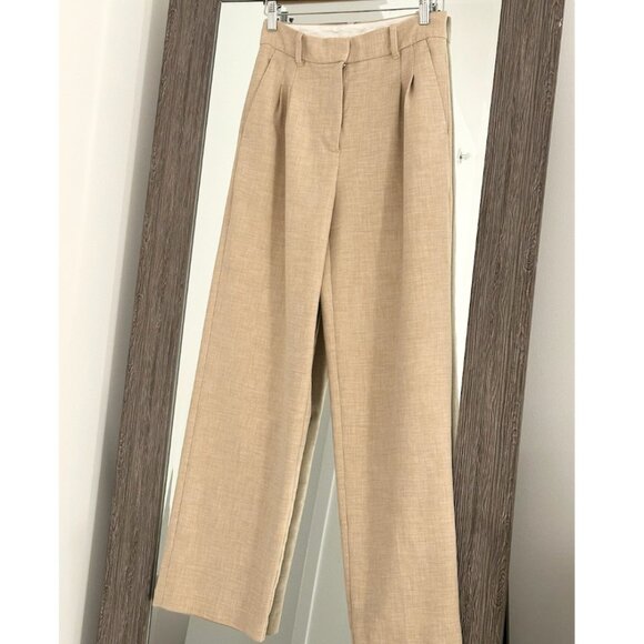Aritzia Effortless Pants (Re-Essential) - Picture 4 of 4